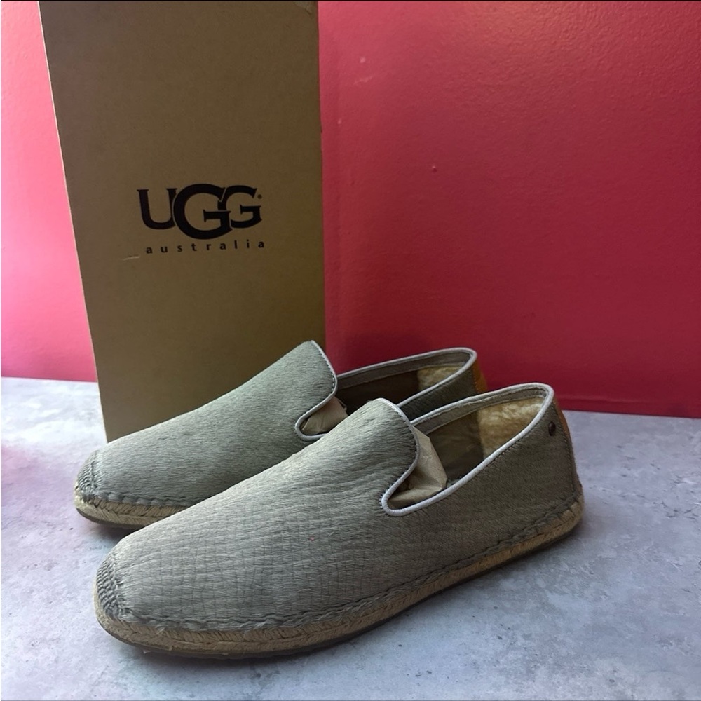 UGG Sandrinne Calf Hair Scales Loafer brand new